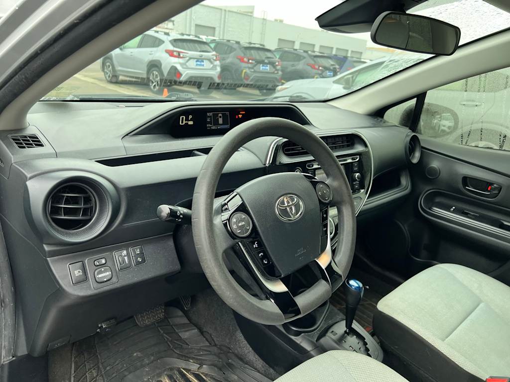 Thumbnail: 2018 Toyota Prius c - 2