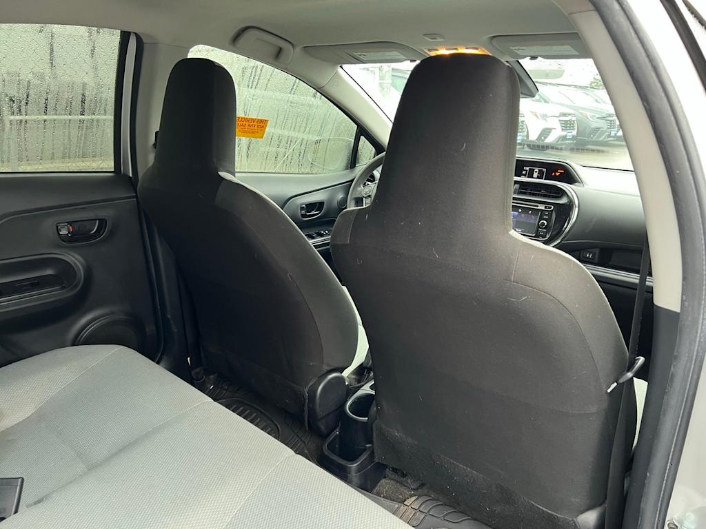 Thumbnail: 2018 Toyota Prius c - 28