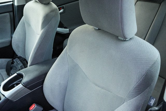2014 Toyota Prius Plug-in 37