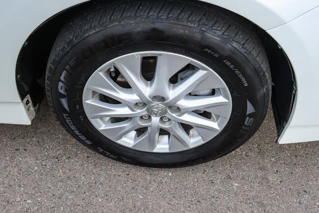 2014 Toyota Prius Plug-in 25