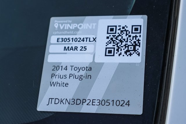 2014 Toyota Prius Plug-in 18