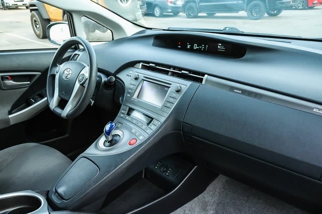 2014 Toyota Prius Plug-in 2