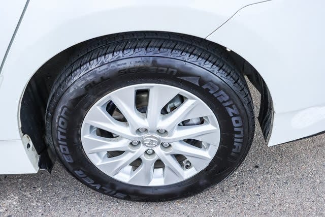 2014 Toyota Prius Plug-in 7