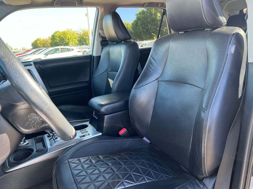 Thumbnail: 2016 Toyota 4Runner - 7