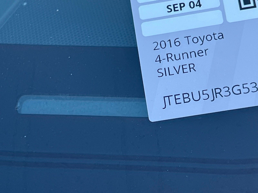 Thumbnail: 2016 Toyota 4Runner - 13
