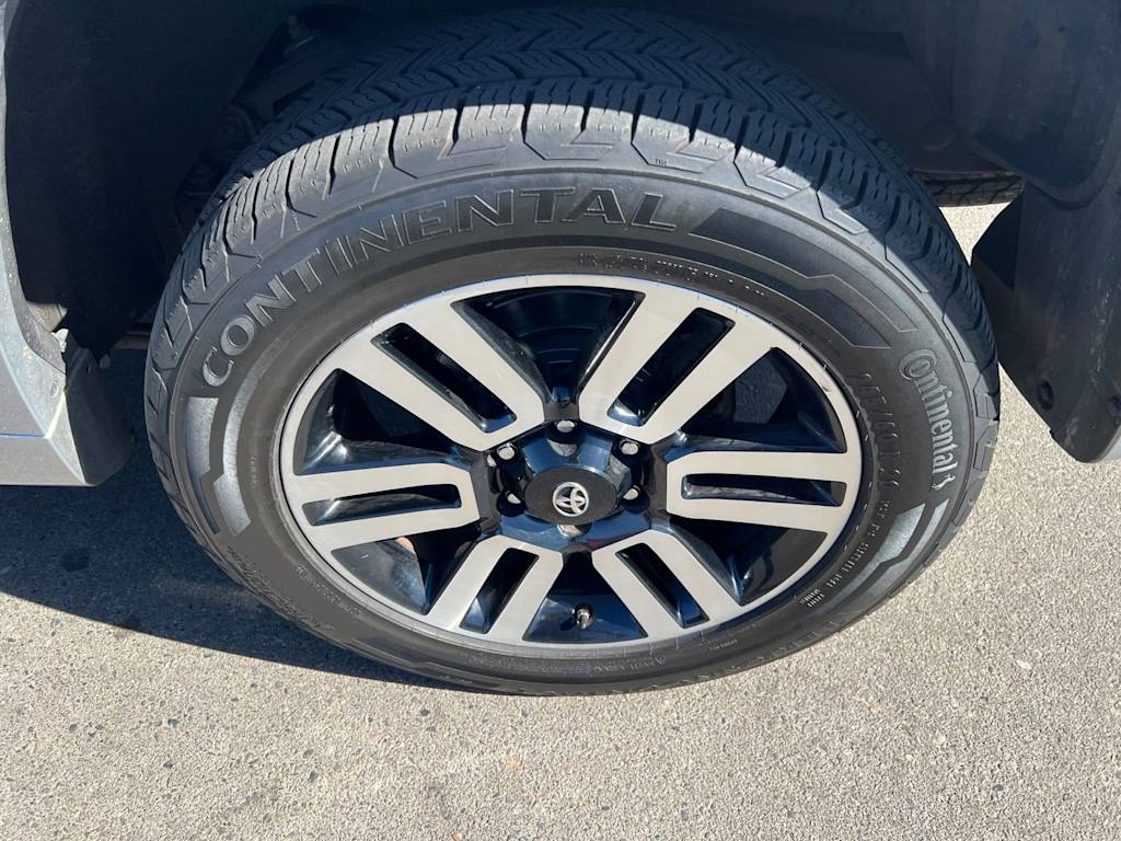 Thumbnail: 2016 Toyota 4Runner - 26