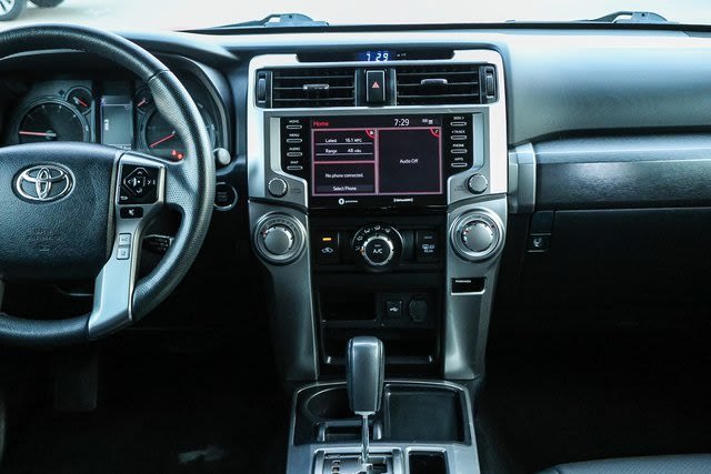 2021 Toyota 4Runner SR5 13