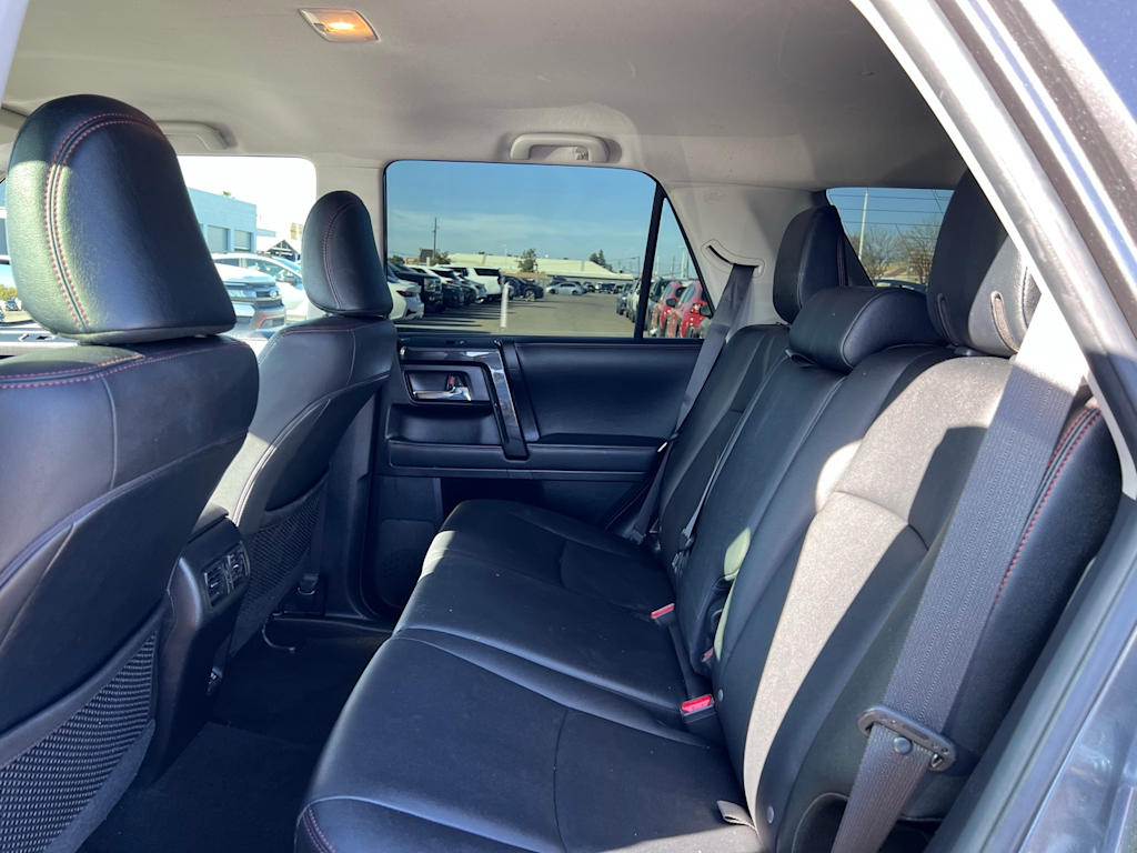 Thumbnail: 2021 Toyota 4Runner - 26