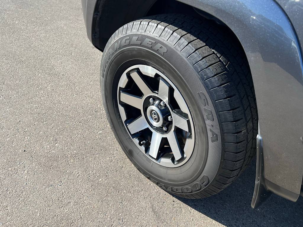 Thumbnail: 2021 Toyota 4Runner - 8