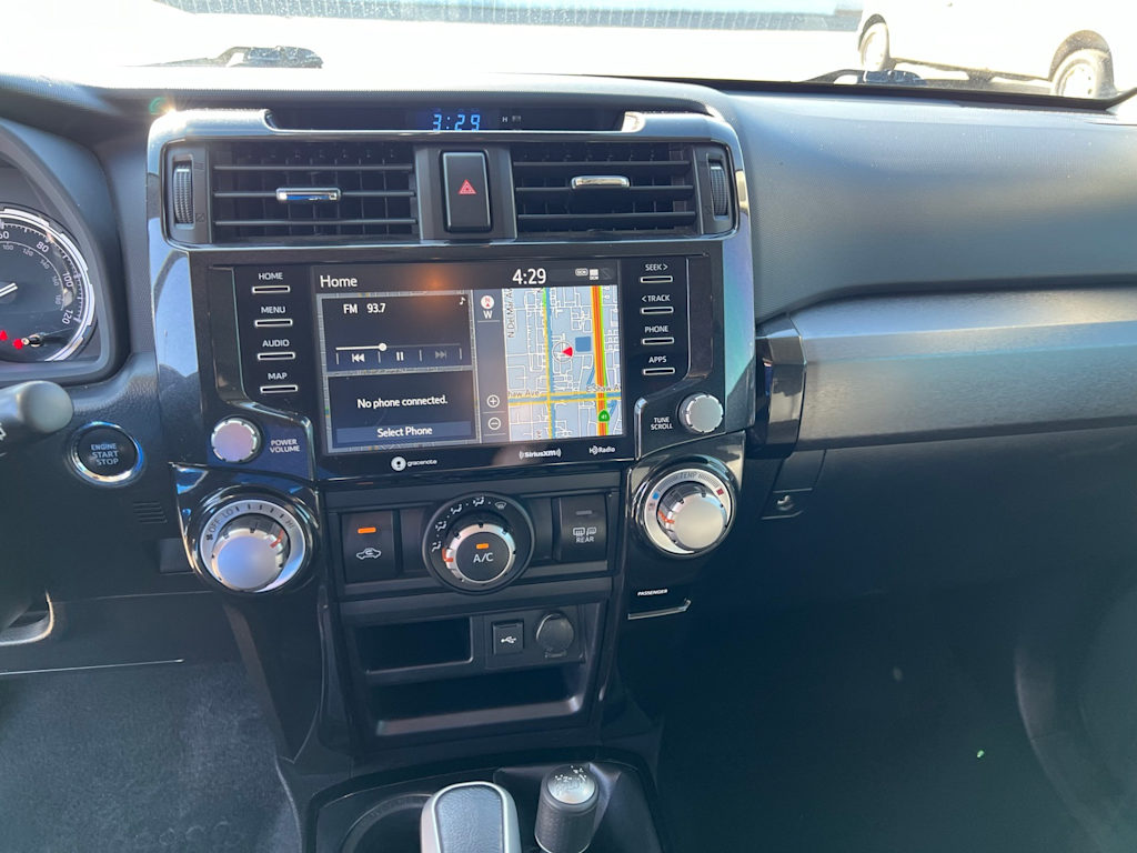 Thumbnail: 2021 Toyota 4Runner - 15