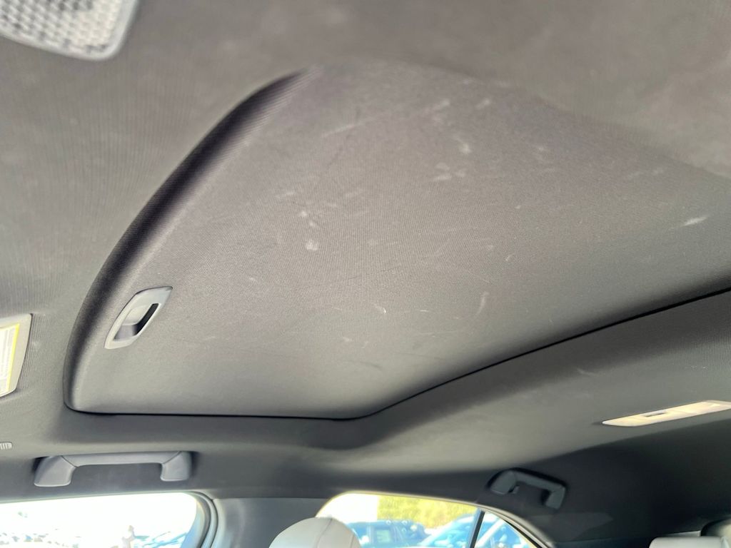 Thumbnail: 2023 Lexus UX - 36