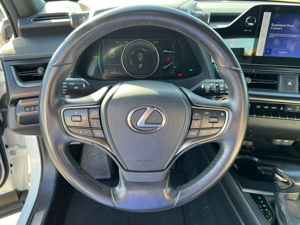 Thumbnail: 2023 Lexus UX - 13