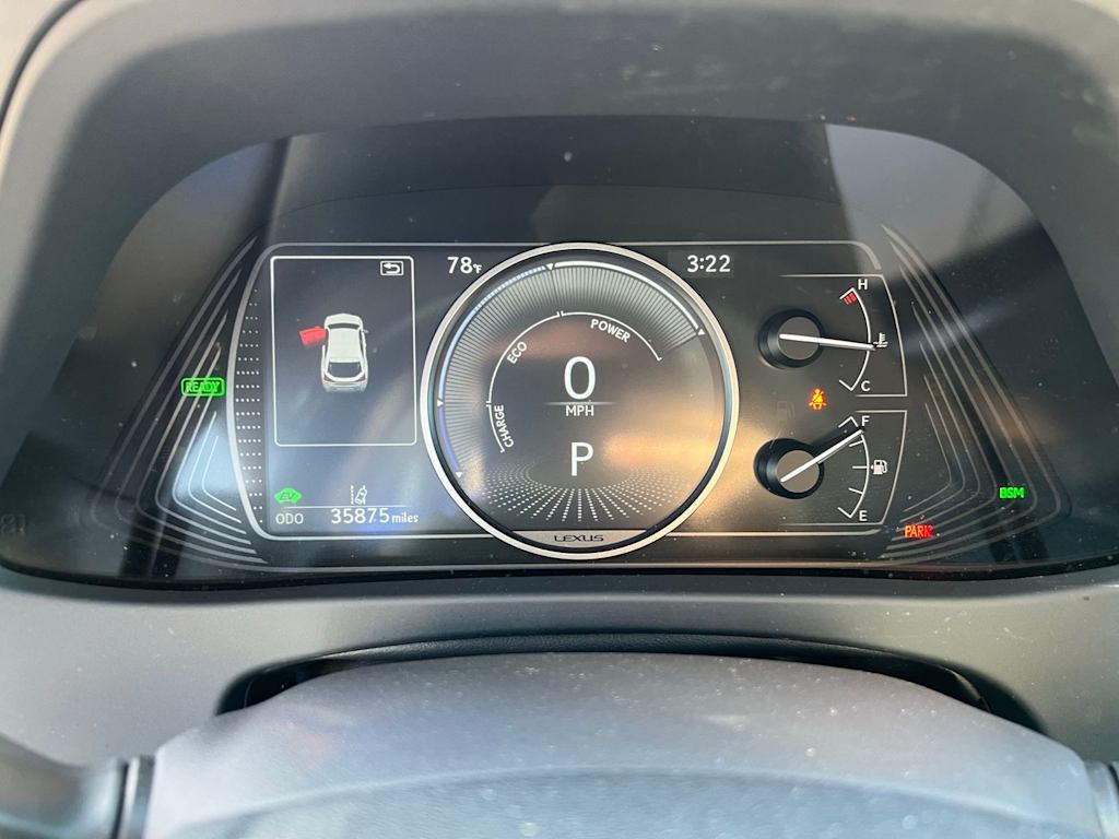 Thumbnail: 2023 Lexus UX - 15