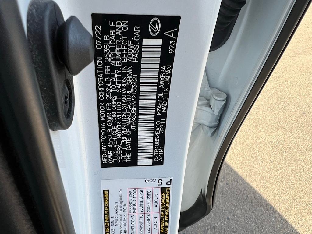 Thumbnail: 2023 Lexus UX - 18