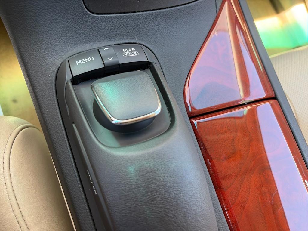 Thumbnail: 2012 Lexus RX - 9
