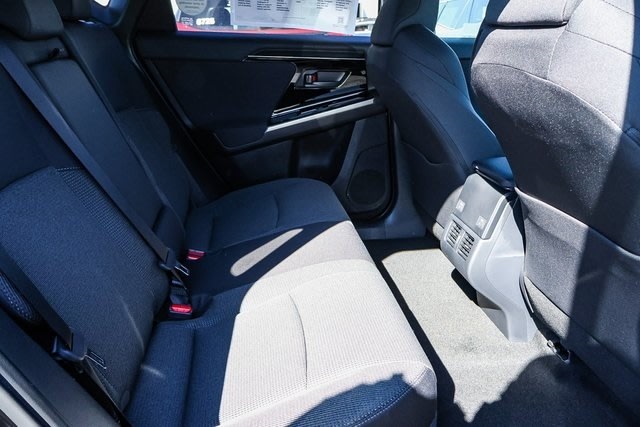 2025 Subaru Solterra Premium 12
