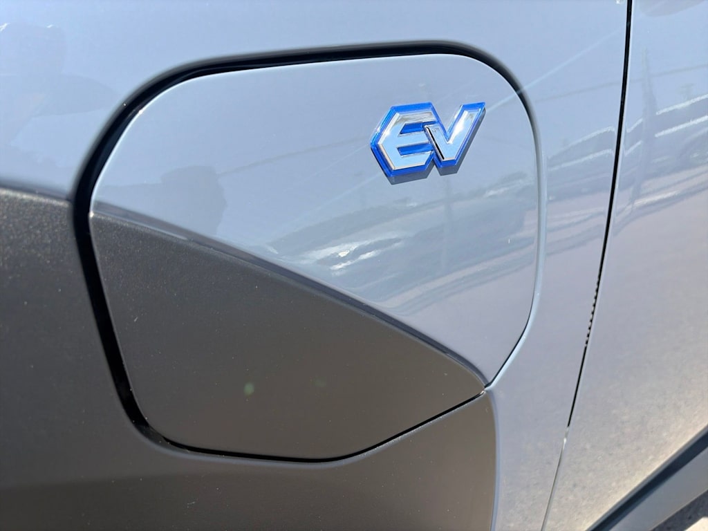 Thumbnail: 2024 Subaru Solterra - 31