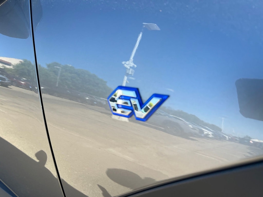Thumbnail: 2025 Subaru Solterra - 21