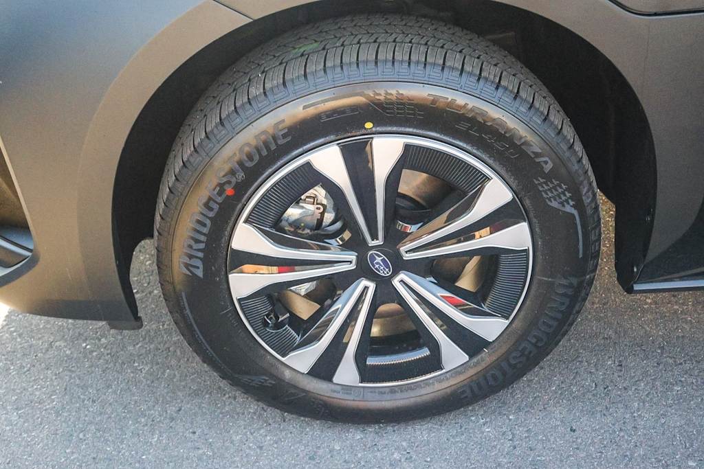 Thumbnail: 2025 Subaru Solterra - 19