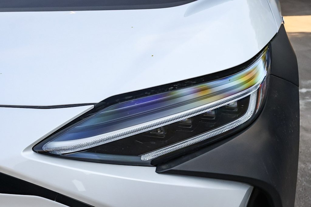 Thumbnail: 2025 Subaru Solterra - 20