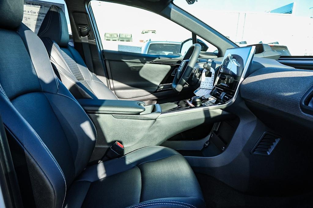 Thumbnail: 2025 Subaru Solterra - 10