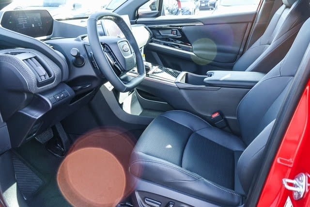 2025 Subaru Solterra Limited 11