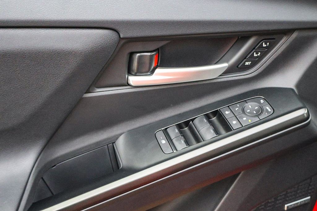 Thumbnail: 2026 Subaru Solterra - 22