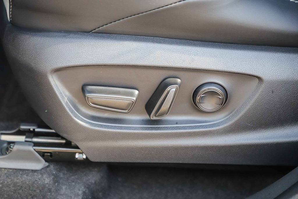 Thumbnail: 2026 Subaru Solterra - 25