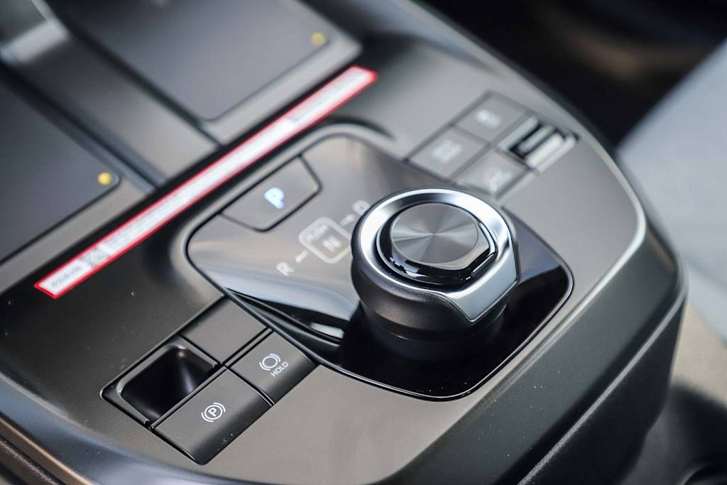 Thumbnail: 2026 Subaru Solterra - 23