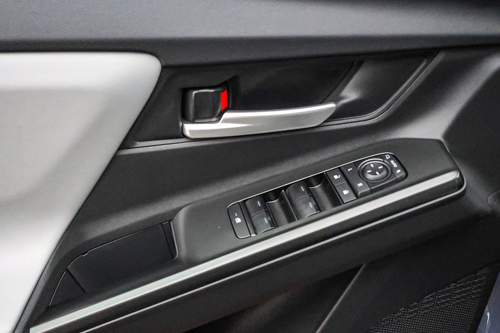 Thumbnail: 2026 Subaru Solterra - 22