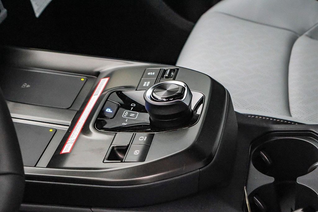 Thumbnail: 2026 Subaru Solterra - 20