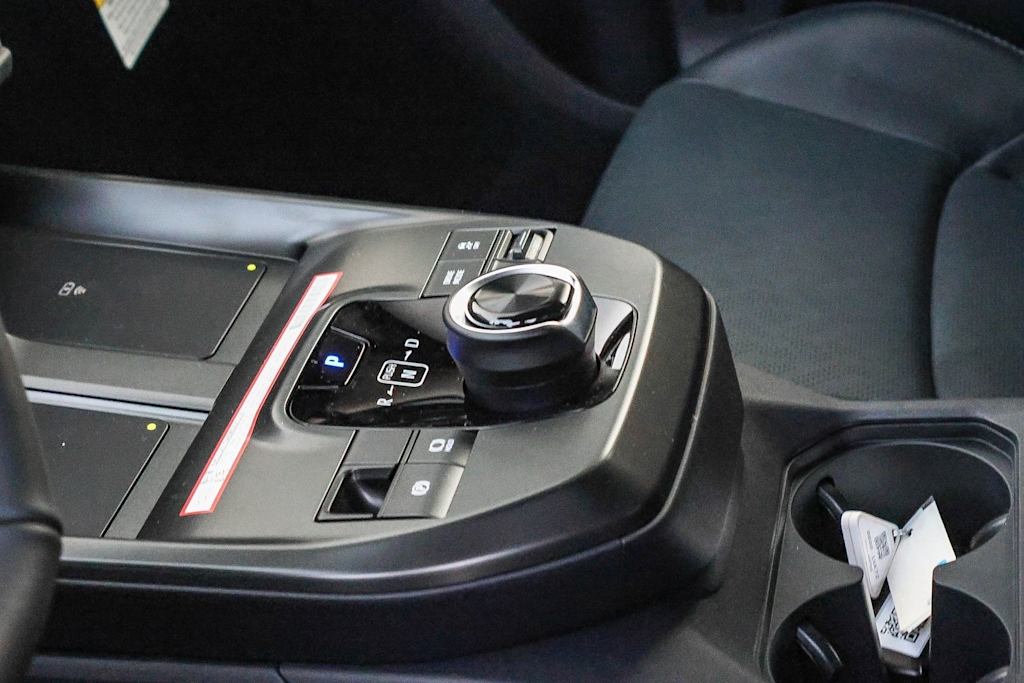 Thumbnail: 2026 Subaru Solterra - 13