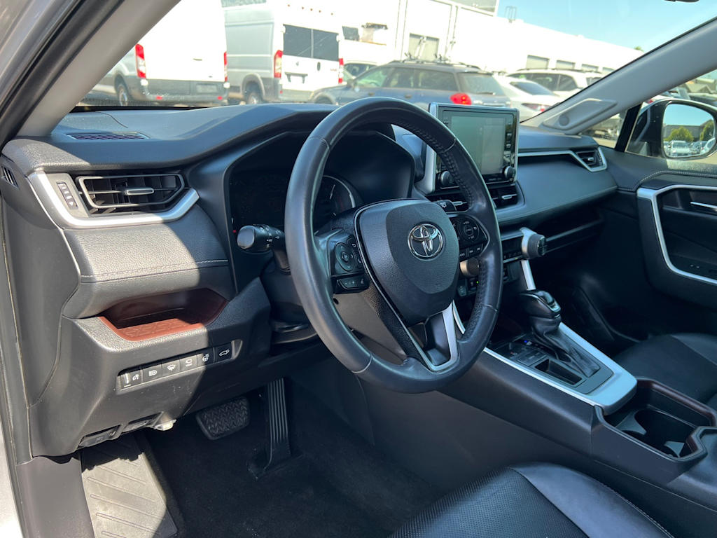 Image 3 of 2021 Toyota RAV4