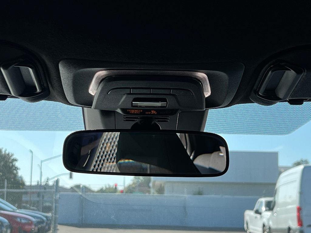 Thumbnail: 2025 Toyota Corolla - 36