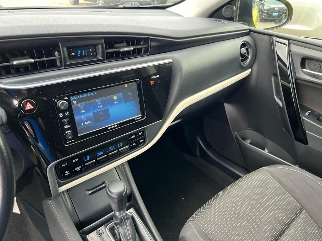 Thumbnail: 2016 Scion iM - 41