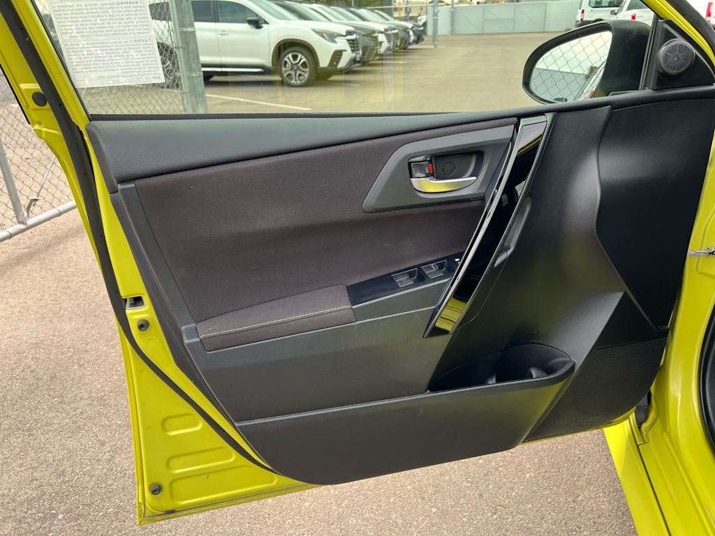 Thumbnail: 2016 Scion iM - 25