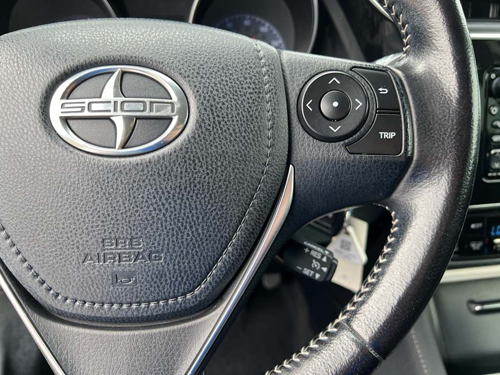 Thumbnail: 2016 Scion iM - 40