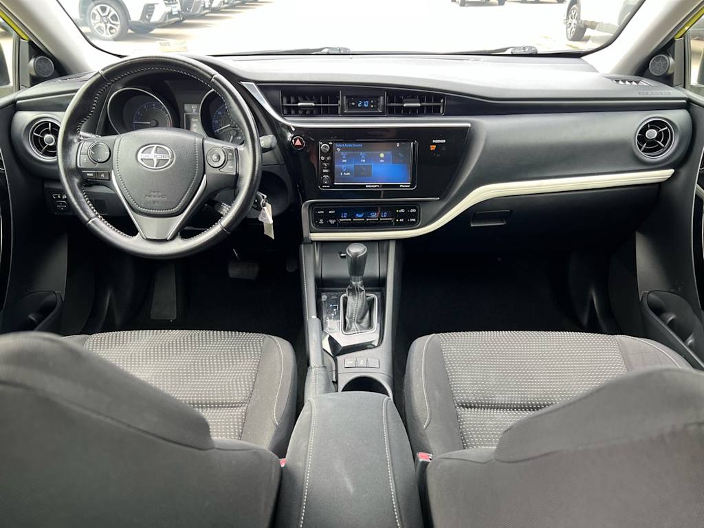 Thumbnail: 2016 Scion iM - 13