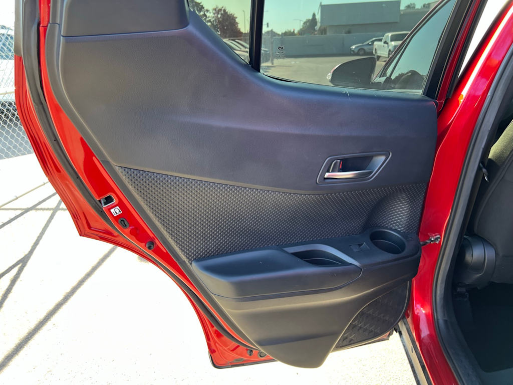 Thumbnail: 2020 Toyota C-HR - 28