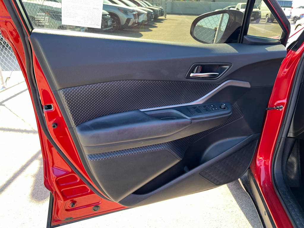 Thumbnail: 2020 Toyota C-HR - 25