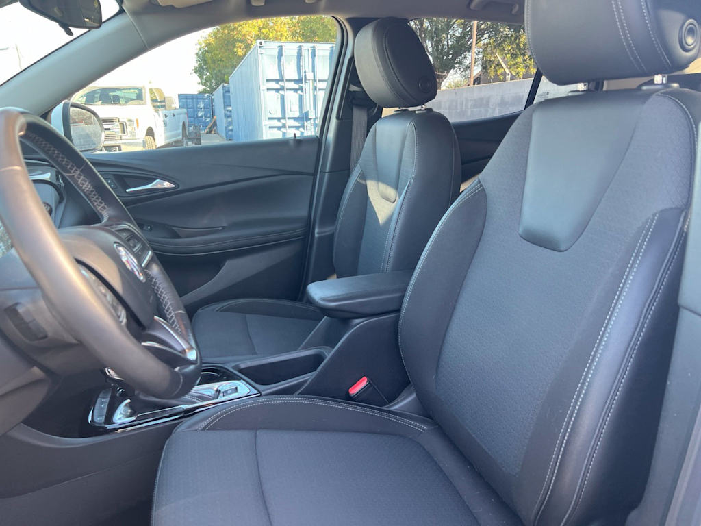Thumbnail: 2022 Buick Encore GX - 10