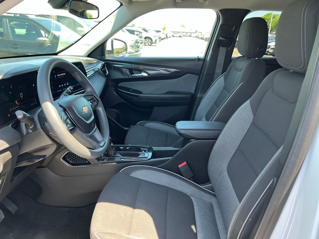 Thumbnail: 2025 Chevrolet TrailBlazer - 10