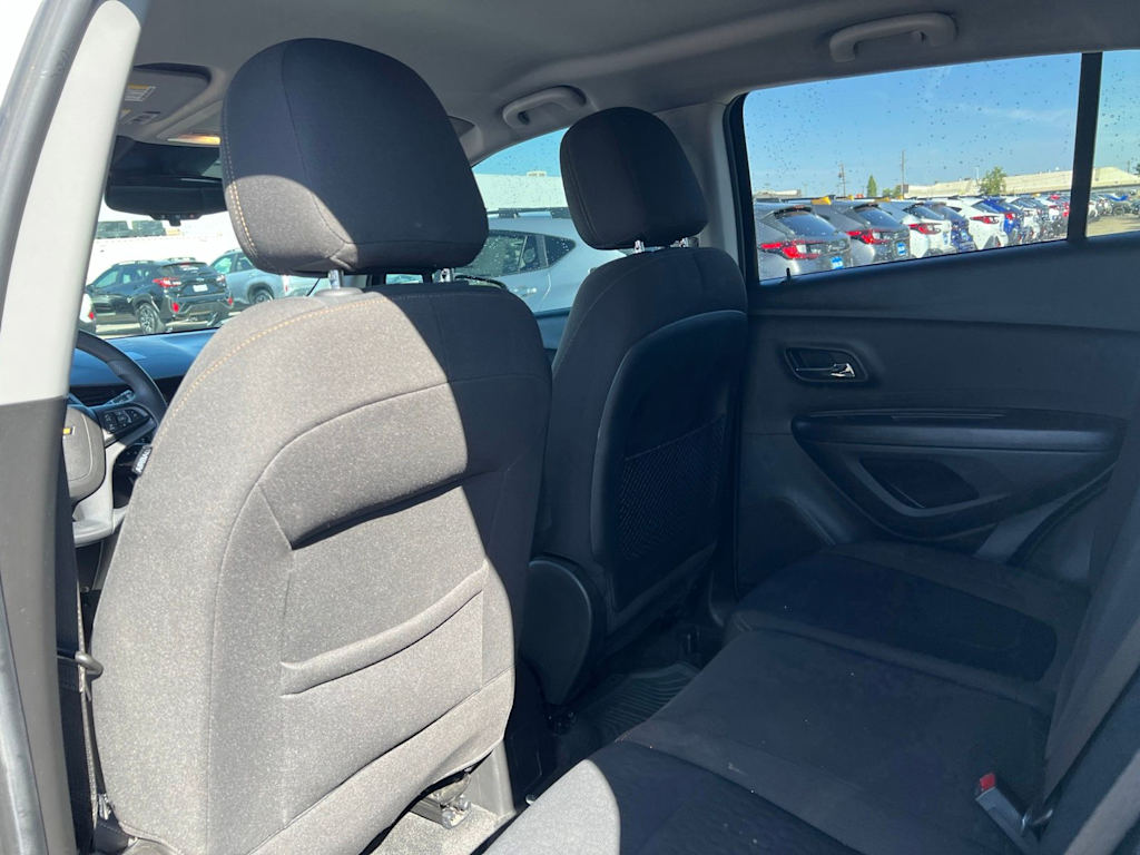 Thumbnail: 2020 Chevrolet Trax - 10