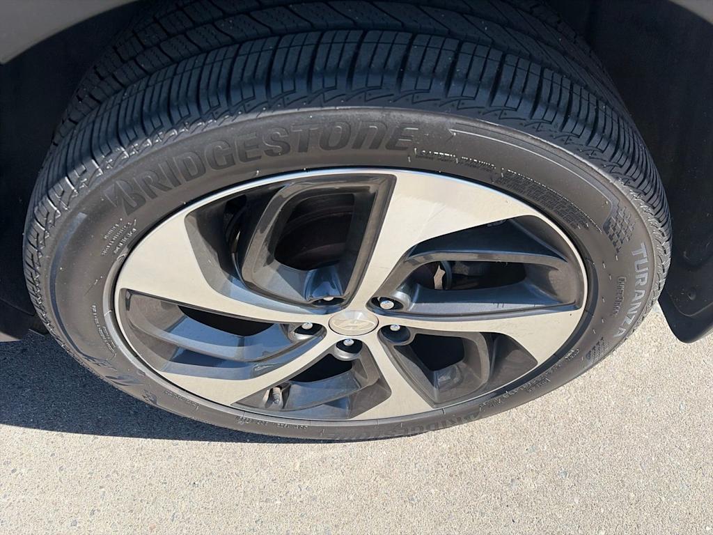 Thumbnail: 2017 Hyundai Tucson - 25