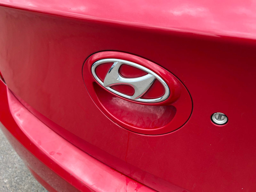 Thumbnail: 2016 Hyundai Accent - 19