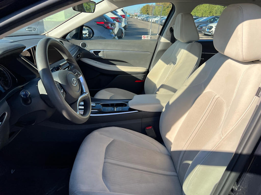 Thumbnail: 2023 Hyundai Sonata - 10