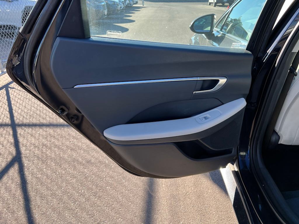 Thumbnail: 2023 Hyundai Sonata - 27