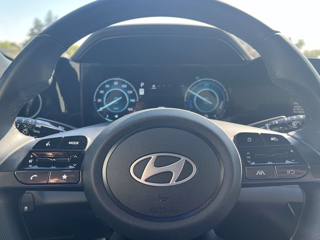 Thumbnail: 2025 Hyundai Elantra - 38