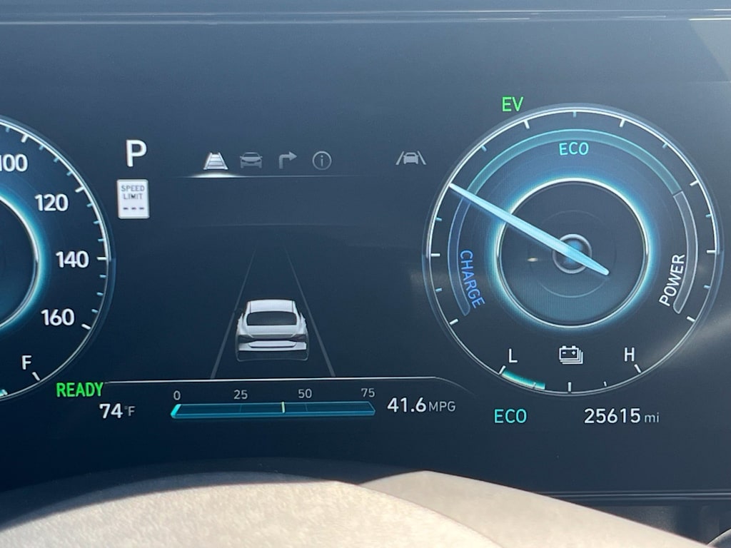 Thumbnail: 2025 Hyundai Elantra - 13