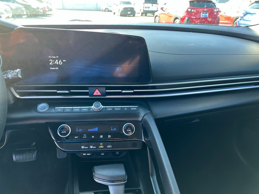 Thumbnail: 2024 Hyundai Elantra - 41